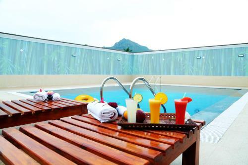 Athena Hotel