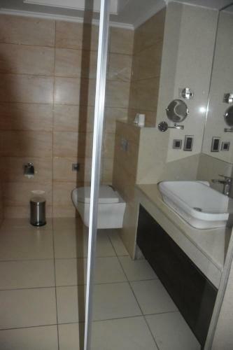 Hotel Dhroov