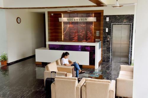 Hotel Sadhana Executive