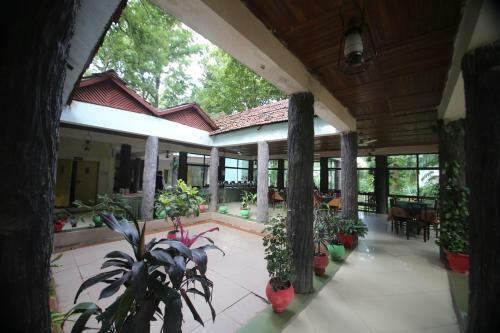 Hotel Mpt Safari Lodge, Mukki