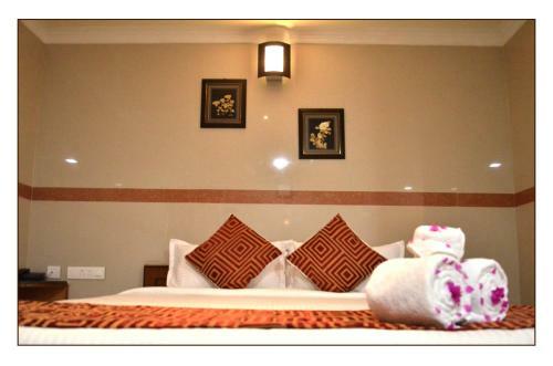 Hotel Gvs Residency