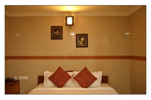 Hotel Gvs Residency