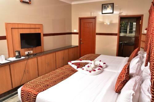 Hotel Gvs Residency