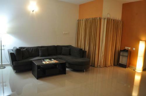 Apartamento Jyothi Suites