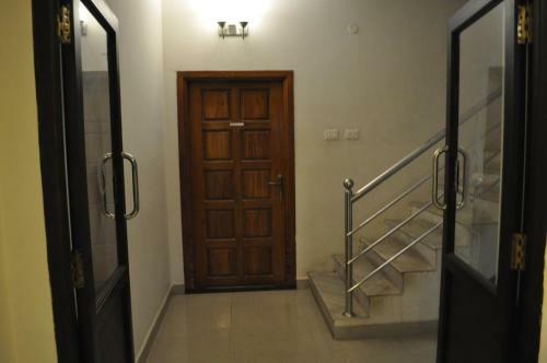Apartamento Jyothi Suites