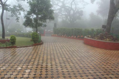Hotel Serenity Resort Panhala