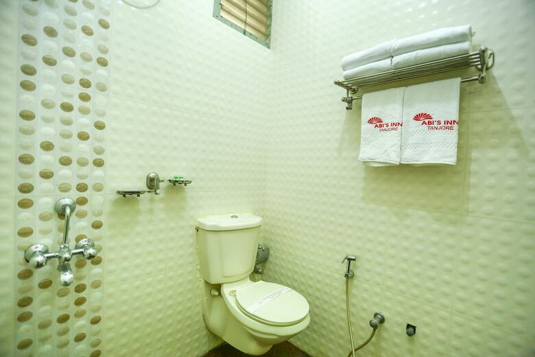 Hotel Abi's Inn