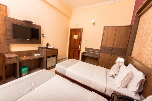 Kallada Golden Hotel