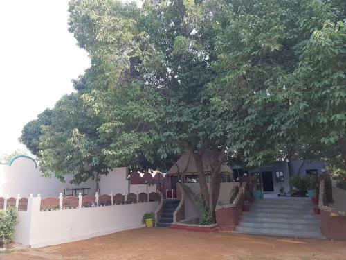 Hotel Neel Amar Camp & Restaurant