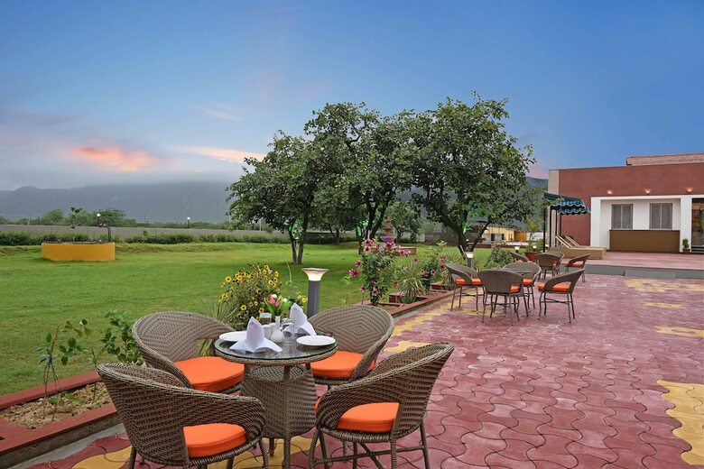 Hotel Kanj Avtar Resort