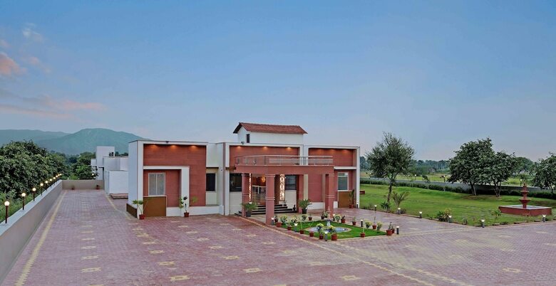 Hotel Kanj Avtar Resort