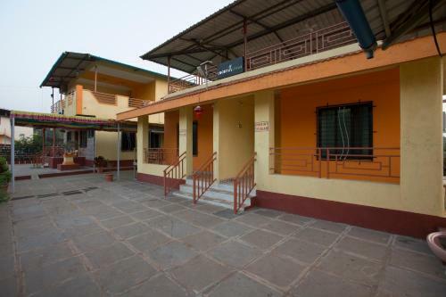 Lodge Coconut Cottage Dapoli