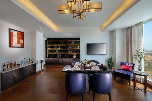Sandal Suites By Lemon Tree Hotels