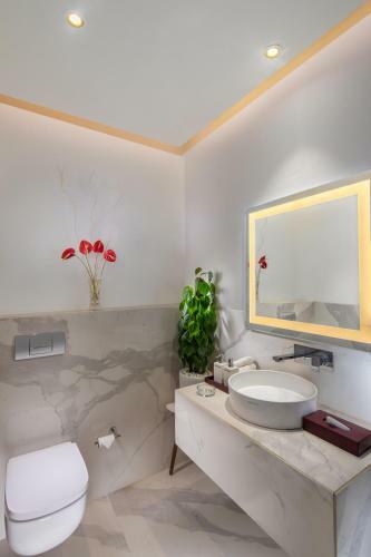 Sandal Suites By Lemon Tree Hotels