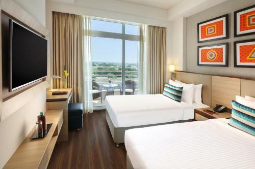 Sandal Suites By Lemon Tree Hotels
