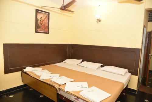 Hotel Swathisri Residency