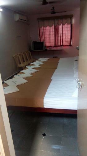 Hotel Swathisri Residency