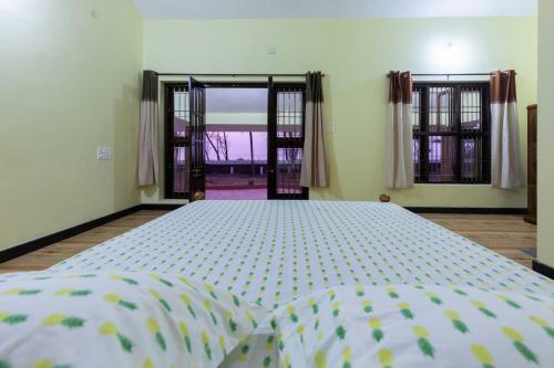Villa Iraa Beach House