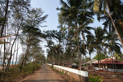 Villa Iraa Beach House