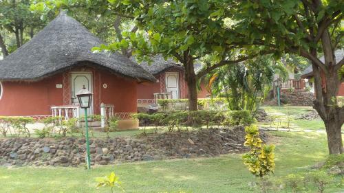 Hotel Kishkinda Heritage Resort