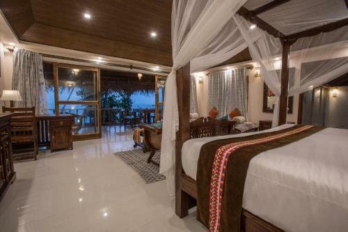 Hotel The Cape Goa