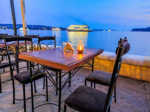 Hostal Mandovi River Front Hotel