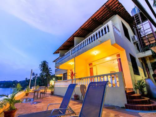 Hostal Mandovi River Front Hotel