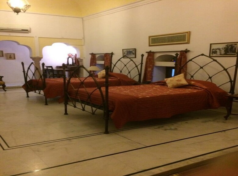 Hotel Patan Mahal