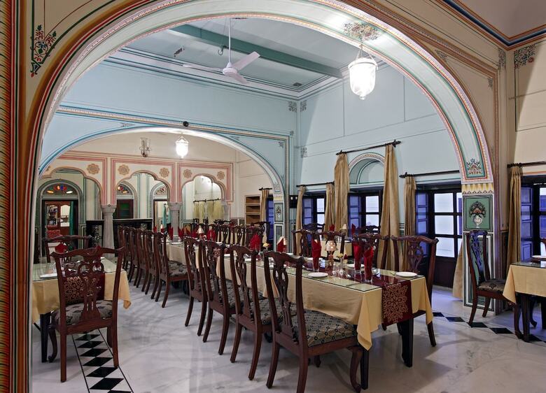 Hotel Patan Mahal