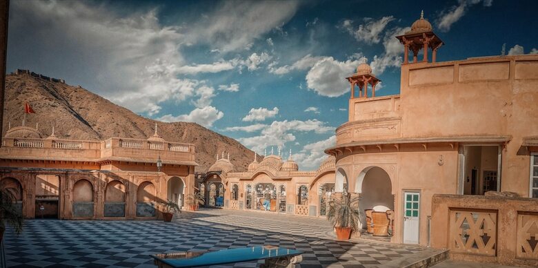 Hotel Patan Mahal