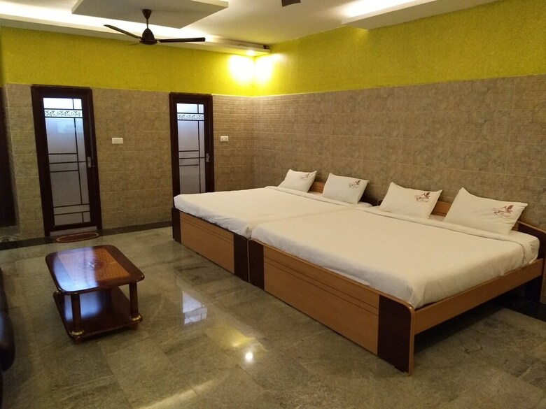 Hotel The Brook Resorts & Spa