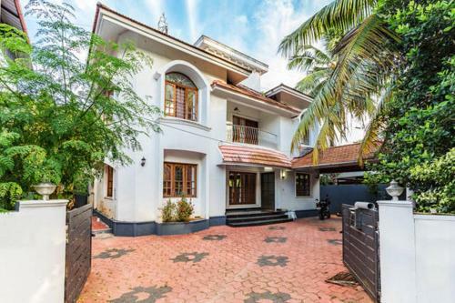 Bougainville Kochi Vazhakkala Kakkanad