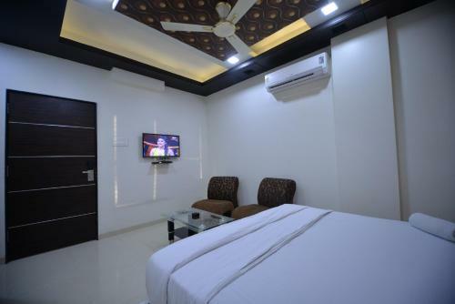 Hotel Radhe Krishna