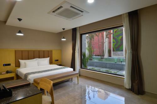 Hotel Treat Beach Resort