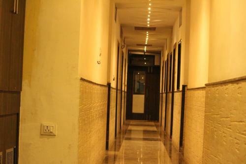 Lodge Shri Shiva Palace