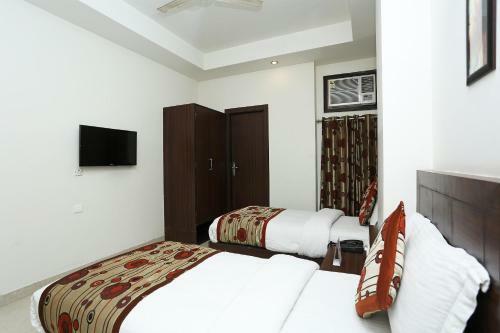 Capital O 3600 Hotel Royal Windsor
