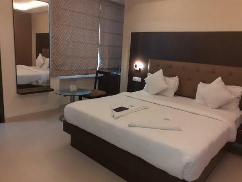 Hotel Rajdoot Royale Residency Llp