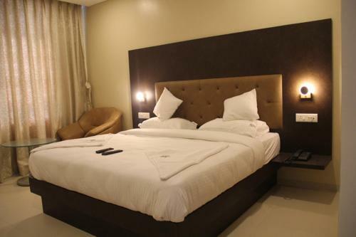 Hotel Rajdoot Royale Residency Llp