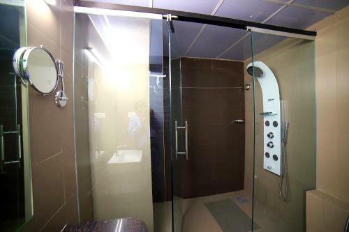 Hotel Rajdoot Royale Residency Llp