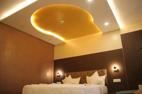 Hotel Rajdoot Royale Residency Llp