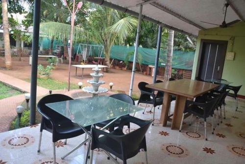 Hotel Sannidhya