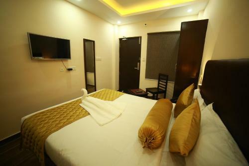 Hotel Sapphire Inn