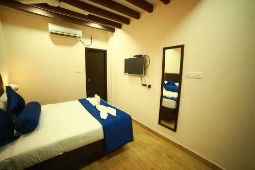 Hotel Sapphire Inn
