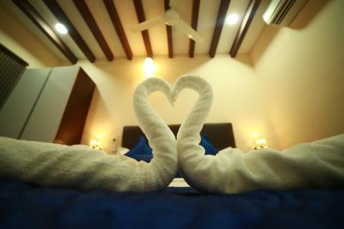 Hotel Sapphire Inn