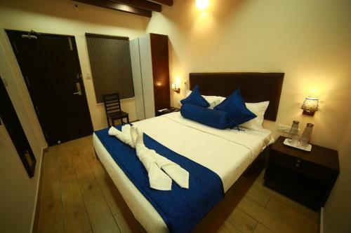 Hotel Sapphire Inn