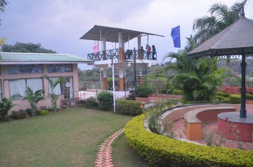 Hotel Mpt Kerwa Resort, Kerwa
