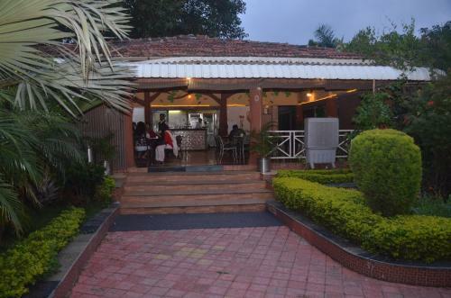 Hotel Mpt Kerwa Resort, Kerwa