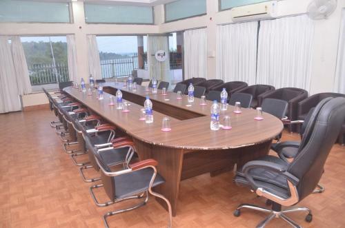 Hotel Mpt Kerwa Resort, Kerwa