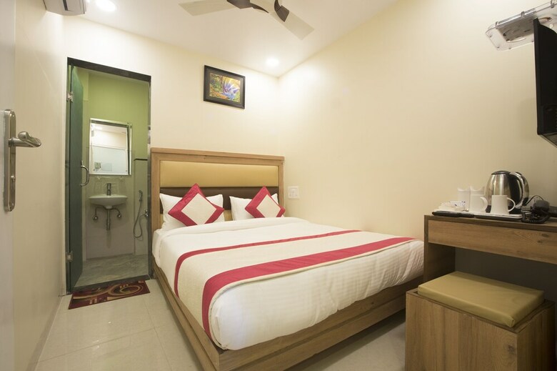 Hotel Amar International