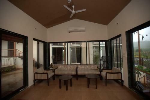 Super Deluxe Room Accommodation At Malshej